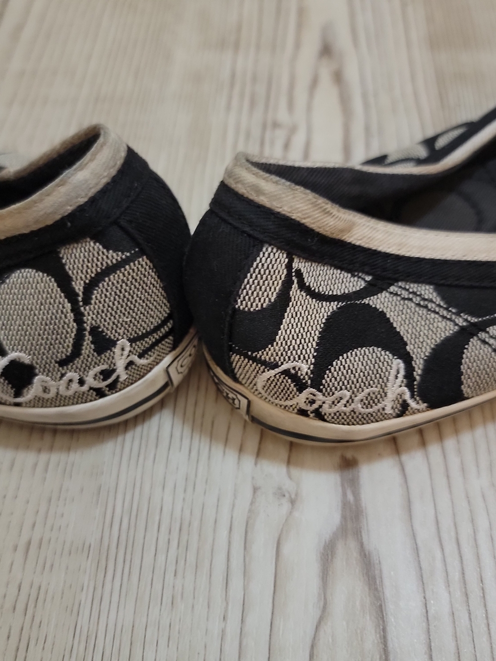 Coach Women's Alpine Flats Black Signature Logo Size 9 Ballet Y2K Quiet Luxury - Picture 7 of 8